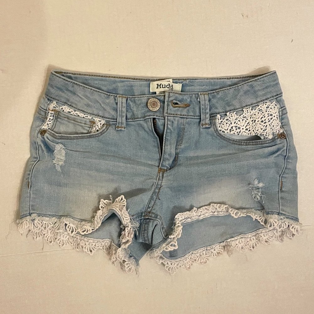 Mudd girl jean short with lace accents
